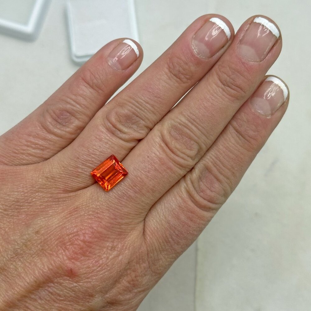 Orange Sapphire - Picture 6 of 14